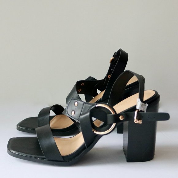 Dress Sandals - Picture 4 of 6